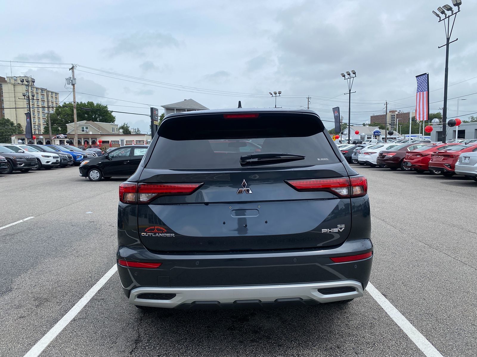 2024 Mitsubishi Outlander Plug-In Hybrid SE 10