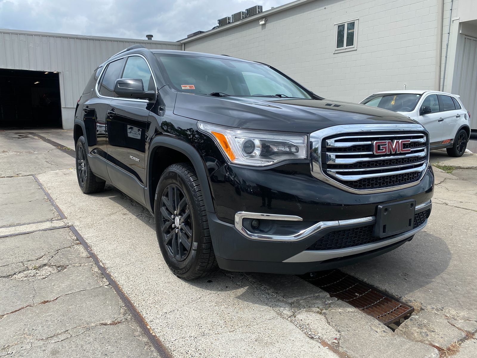 2019 GMC Acadia SLT 35