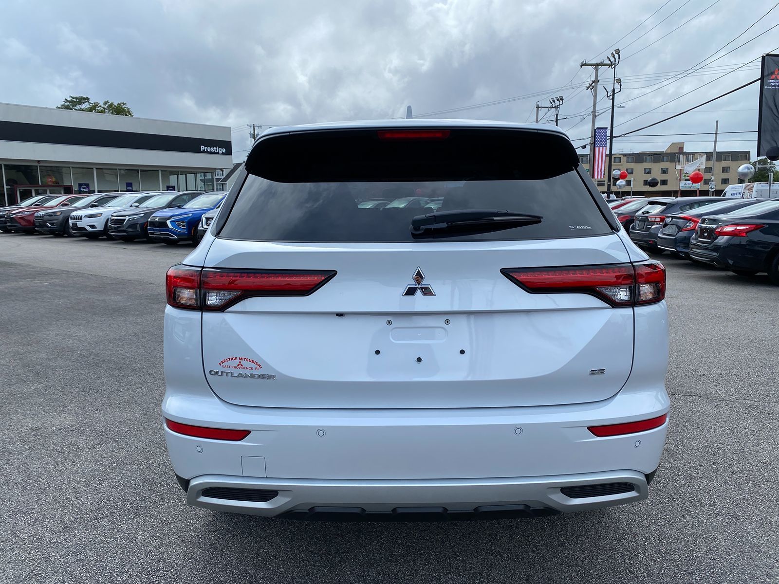 2024 Mitsubishi Outlander SE 10