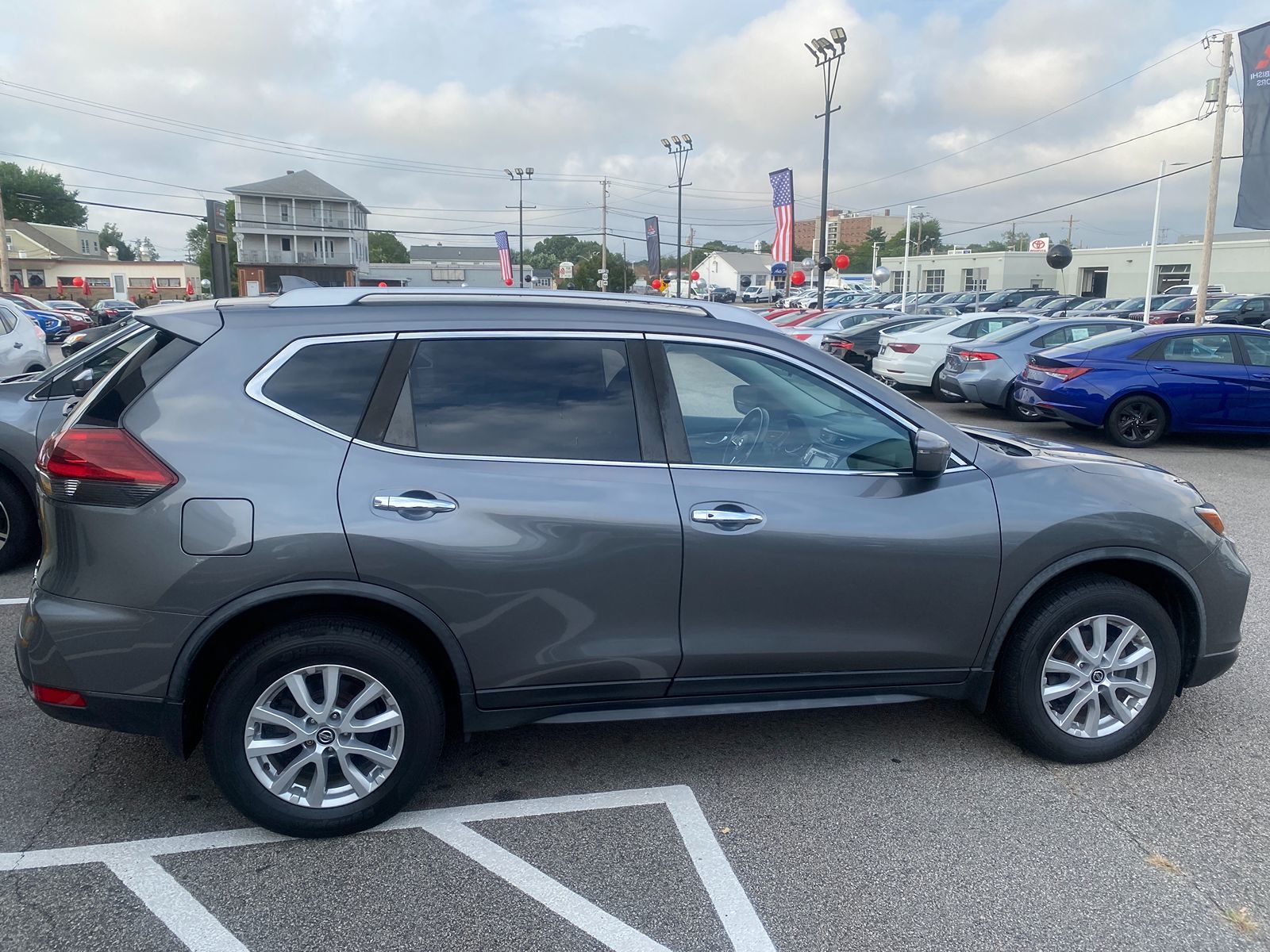 2018 Nissan Rogue SV 6