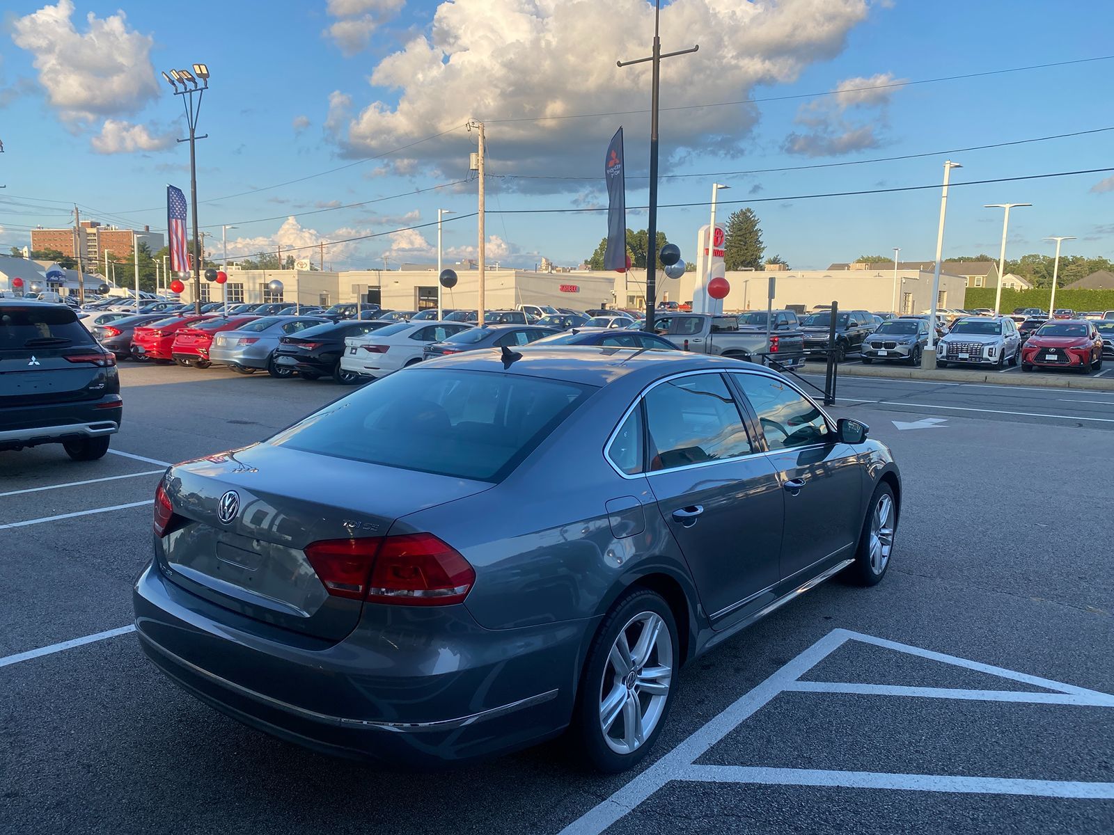 2014 Volkswagen Passat TDI SE w/Sunroof & Nav 4