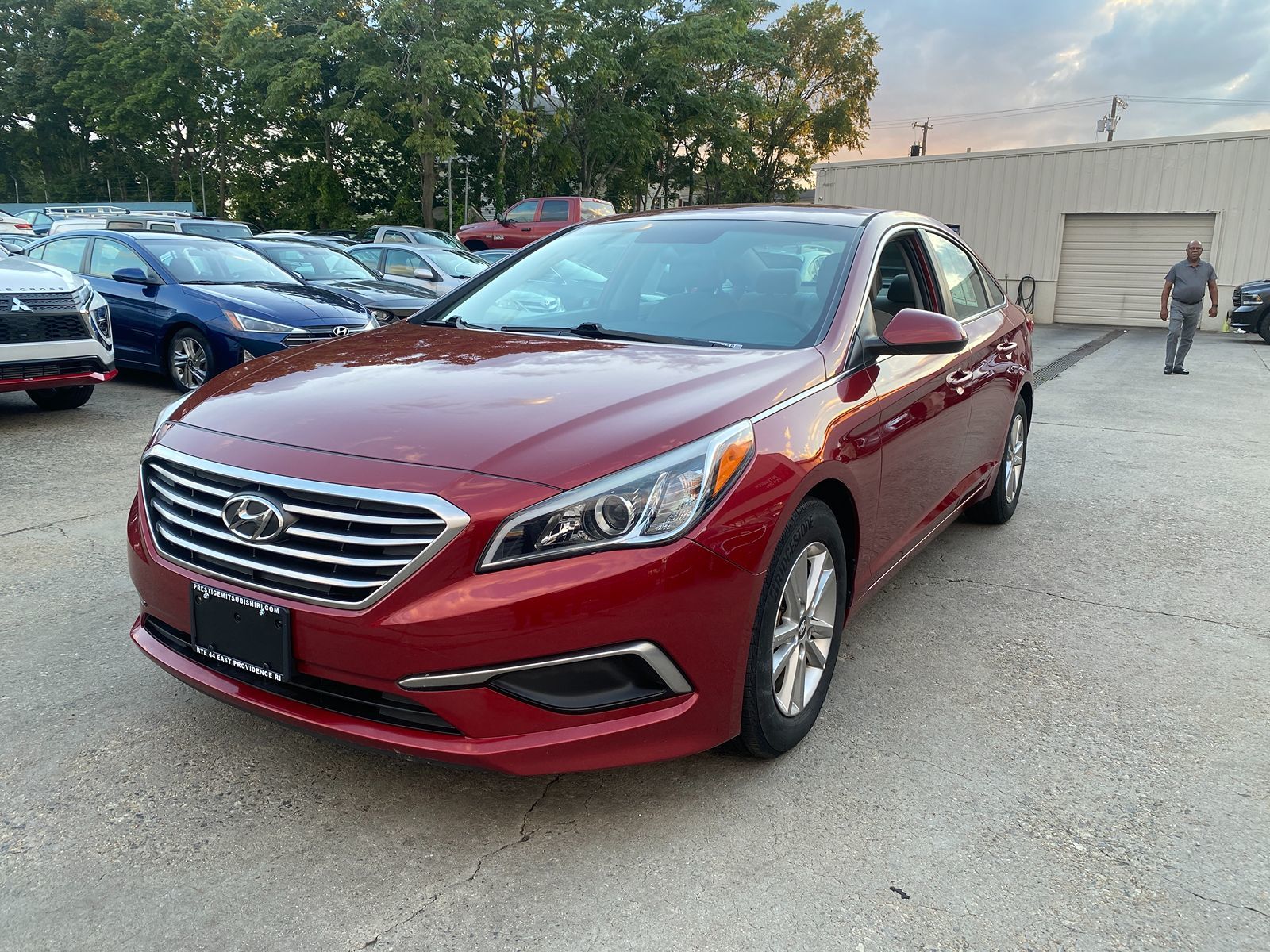 2016 Hyundai Sonata 2.4L SE 37