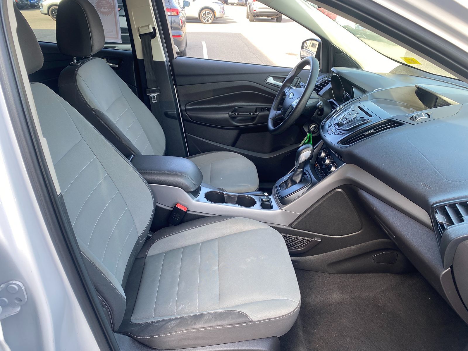 2016 Ford Escape SE 35