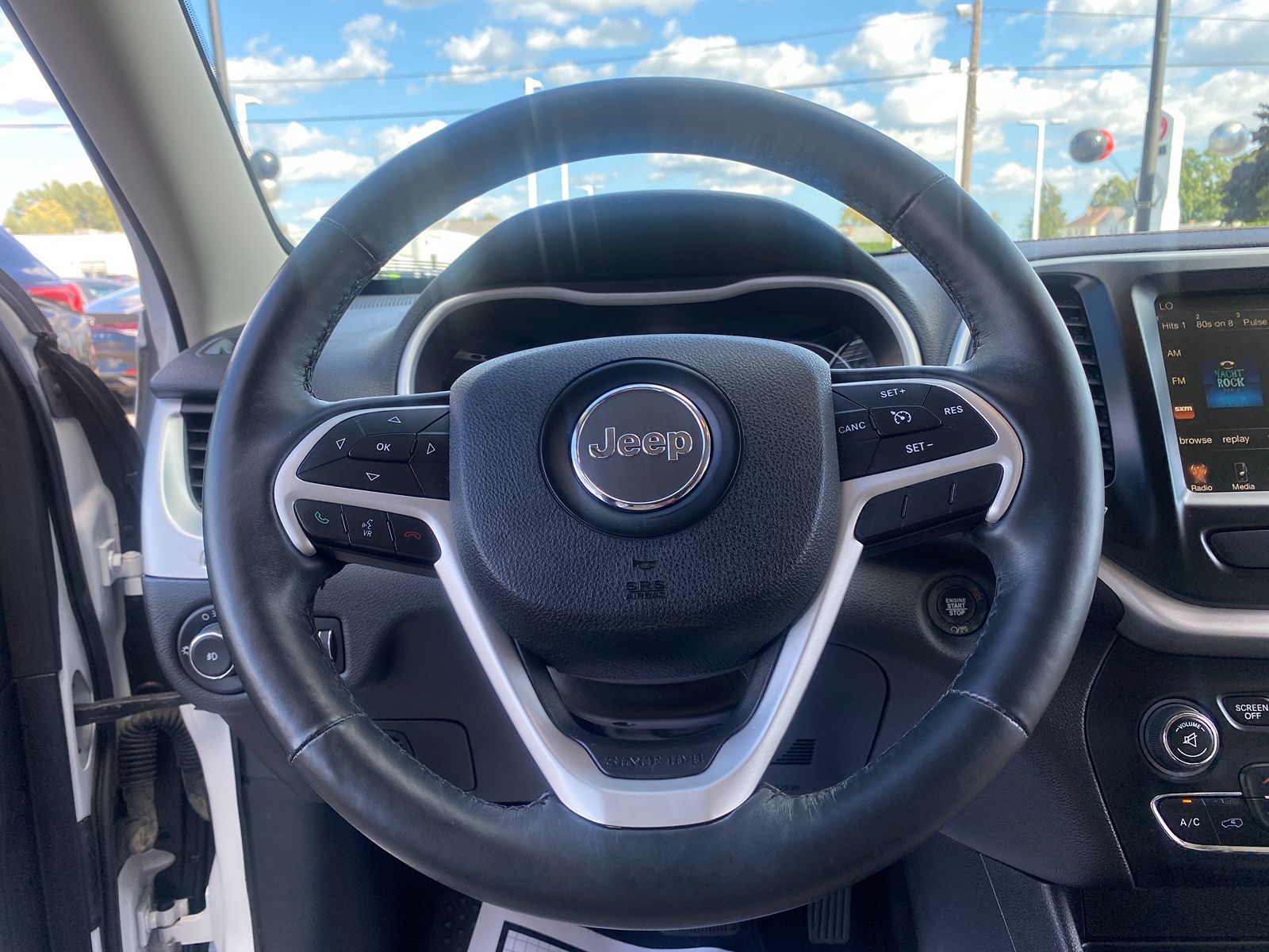 2017 Jeep Cherokee Limited 14