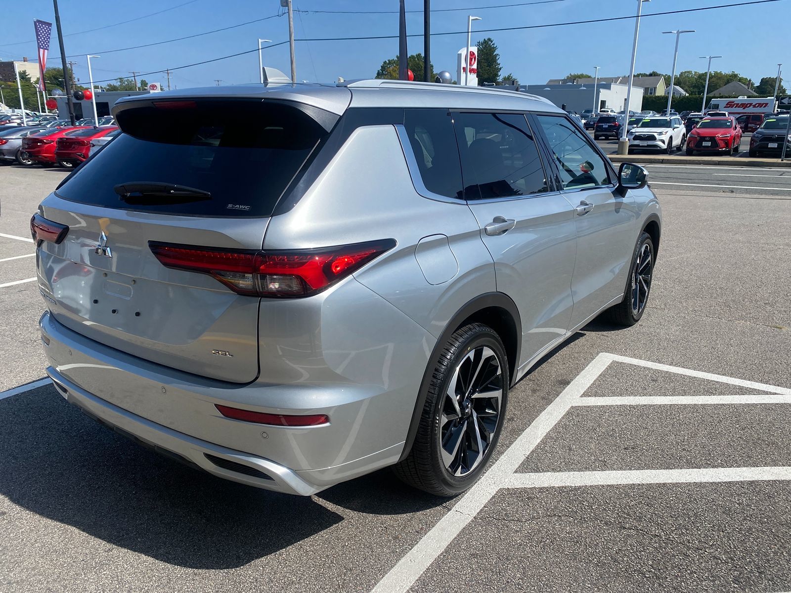 2024 Mitsubishi Outlander SEL 4