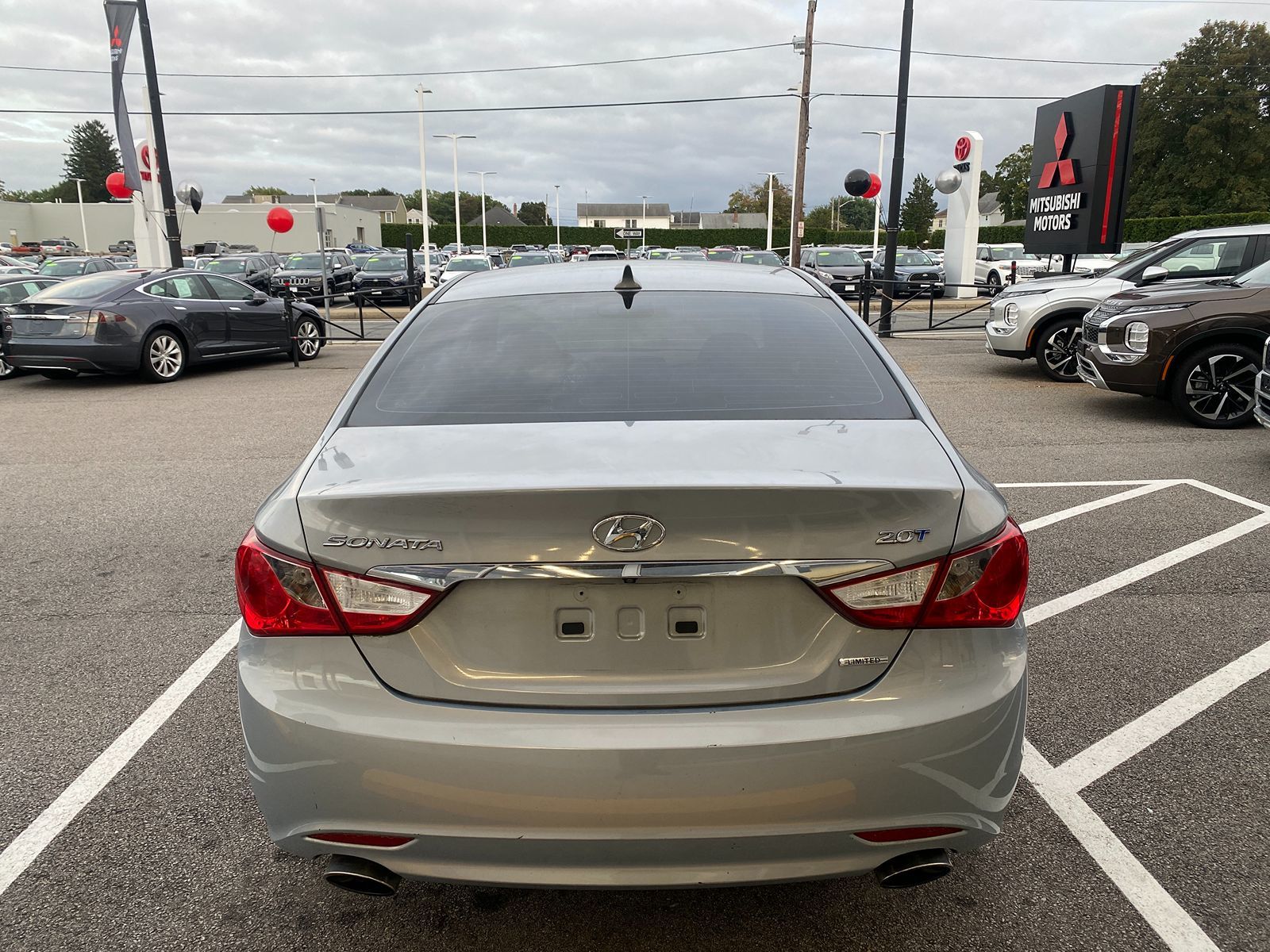 2011 Hyundai Sonata Ltd w/17" Wheels 10