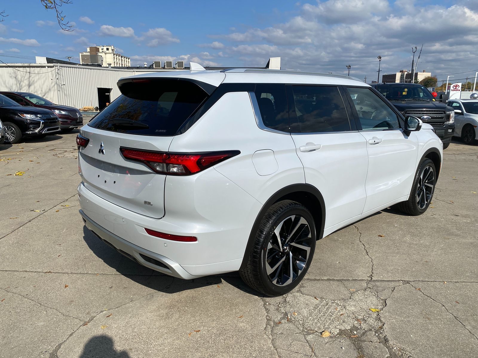 2024 Mitsubishi Outlander SEL 5