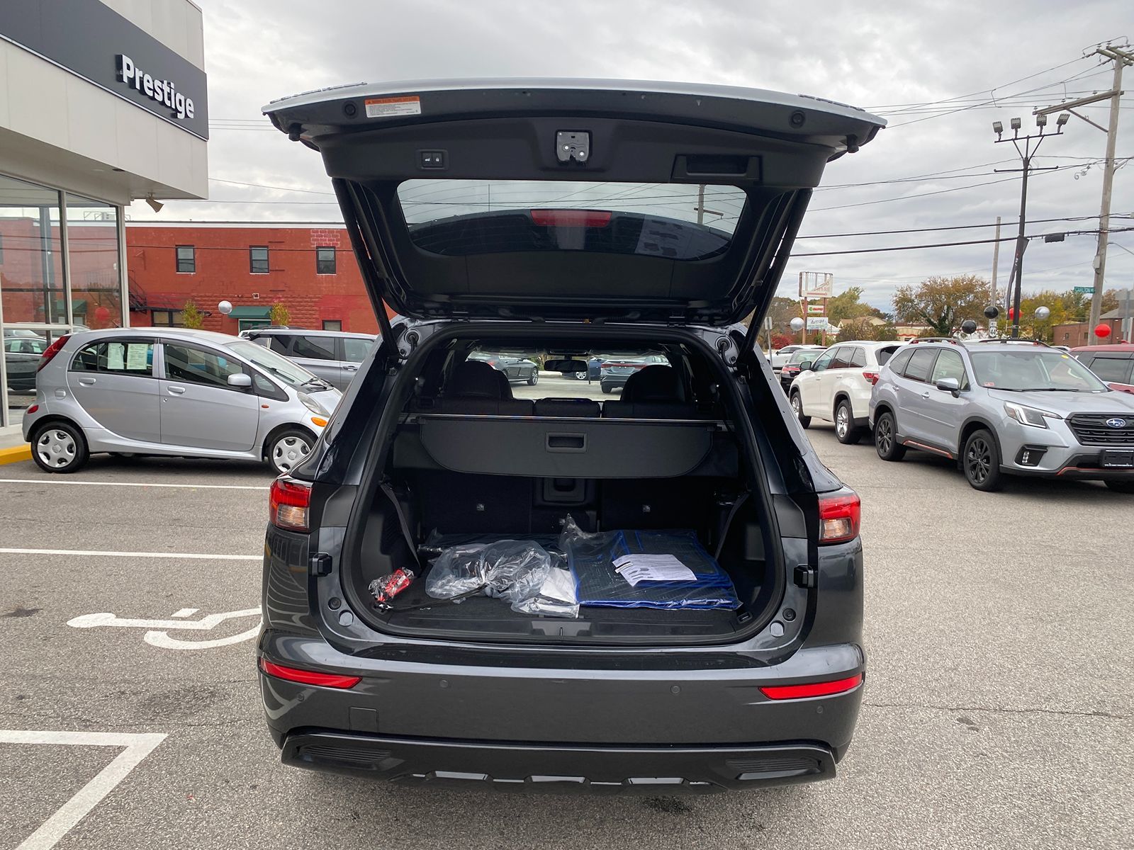 2025 Mitsubishi Outlander Plug-In Hybrid SEL Black Edition 27