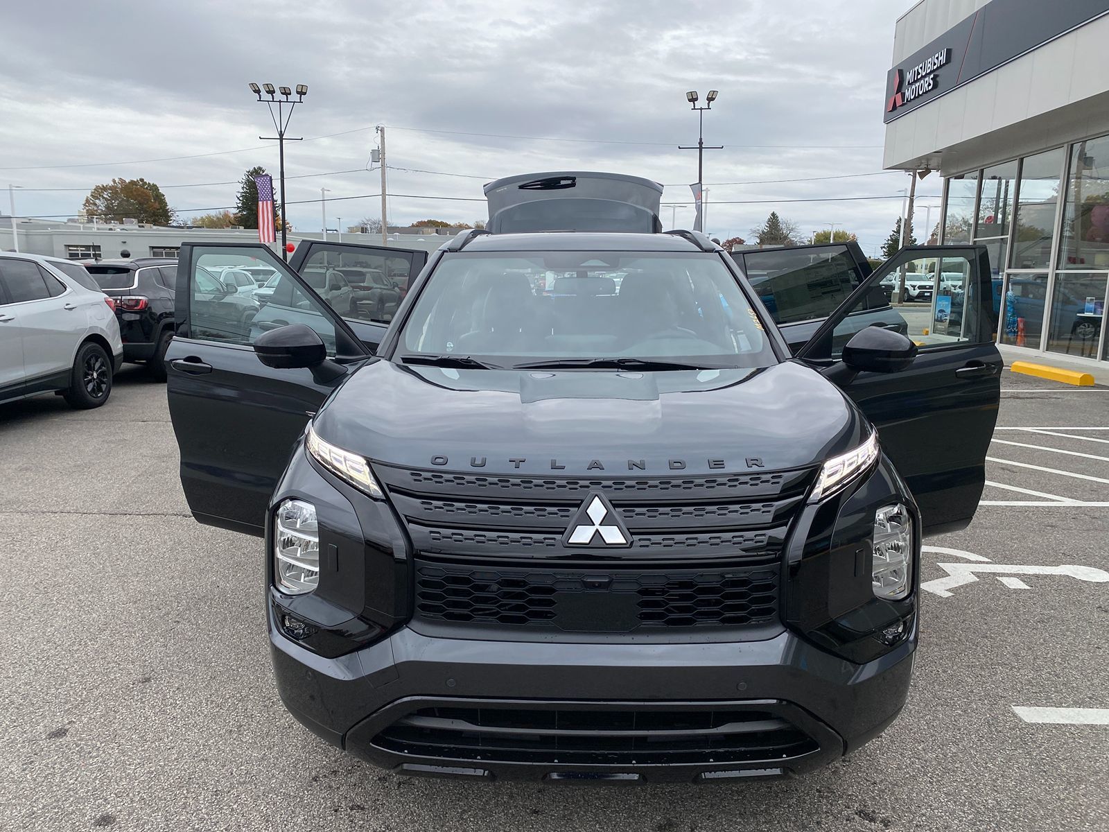 2025 Mitsubishi Outlander Plug-In Hybrid SEL Black Edition 31