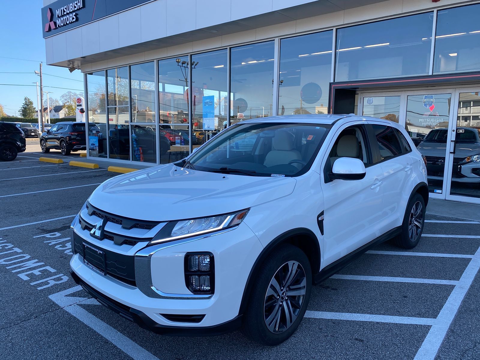 2020 Mitsubishi Outlander Sport ES 2.0 35