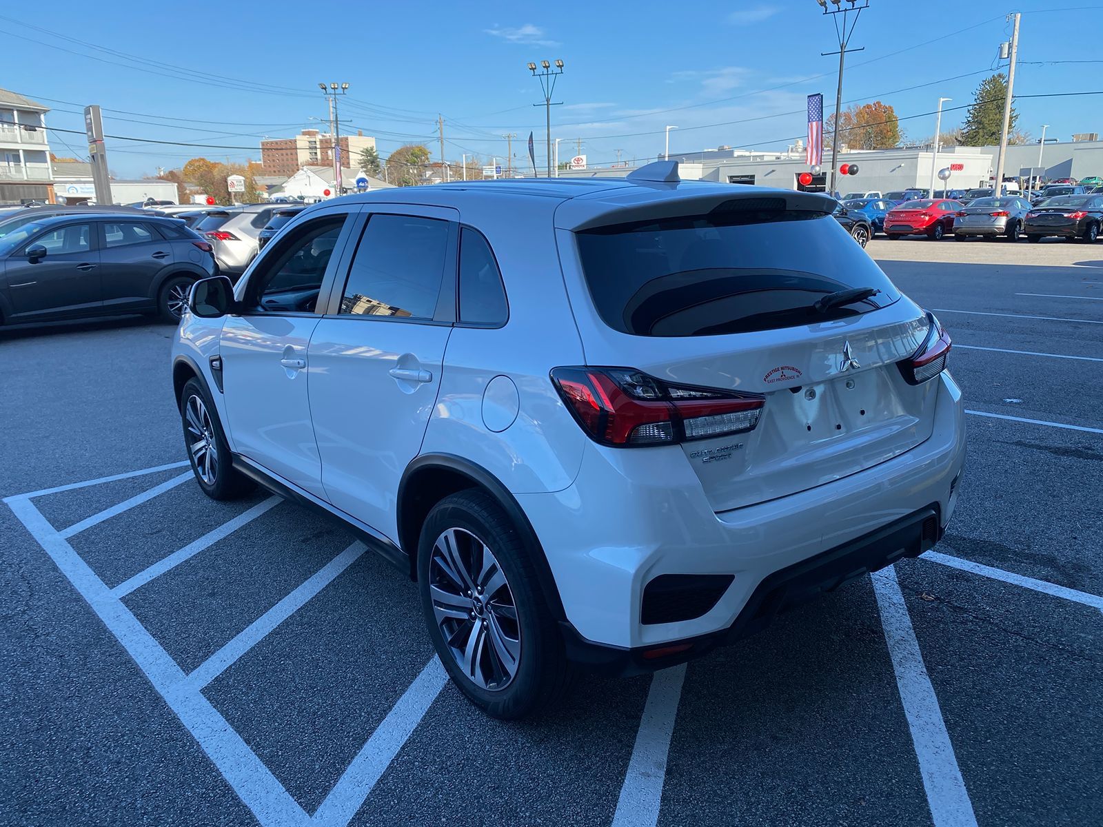 2020 Mitsubishi Outlander Sport ES 2.0 3