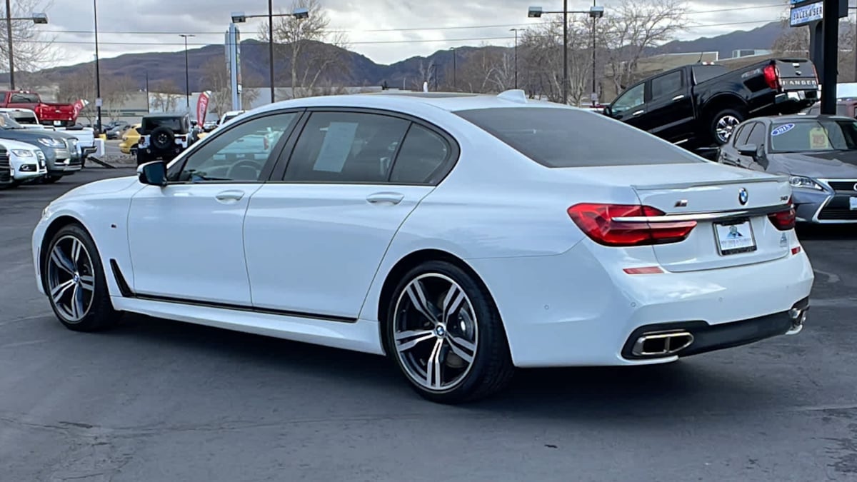 2016 BMW 7 Series 740i 7