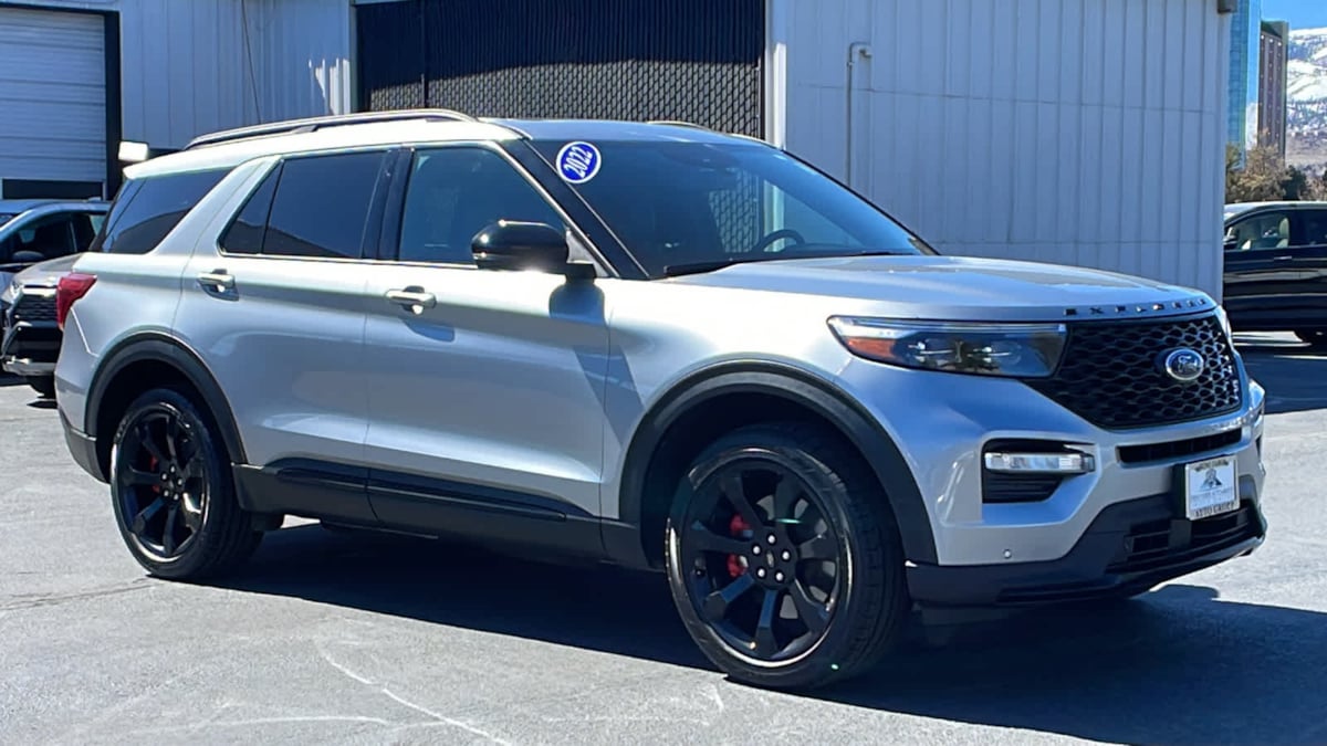 2022 Ford Explorer ST 3