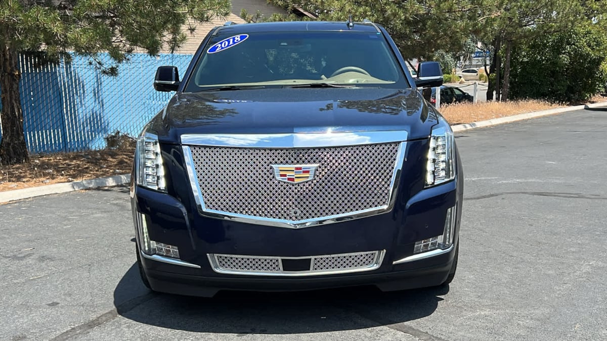 2018 Cadillac Escalade Platinum 2