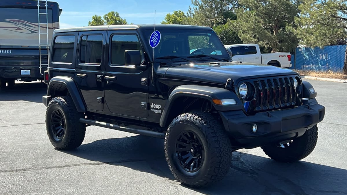 2019 Jeep Wrangler Unlimited Sport S 3