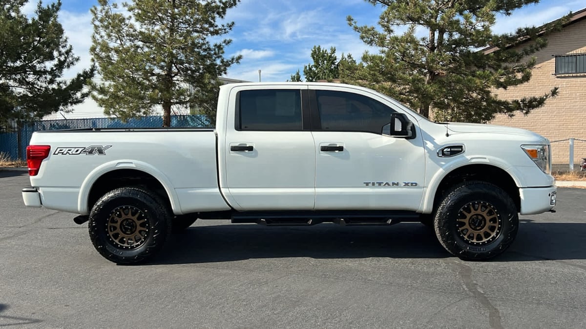 2017 Nissan Titan XD PRO-4X 4