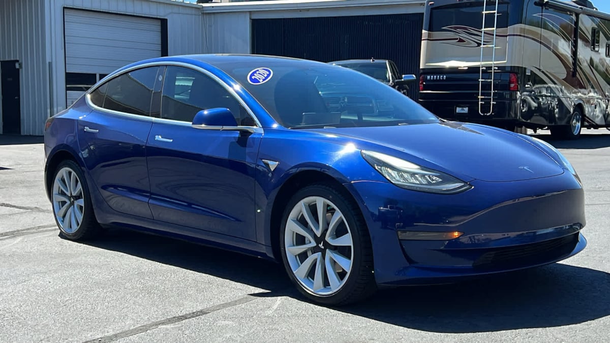 2020 Tesla Model 3 Standard Range 3