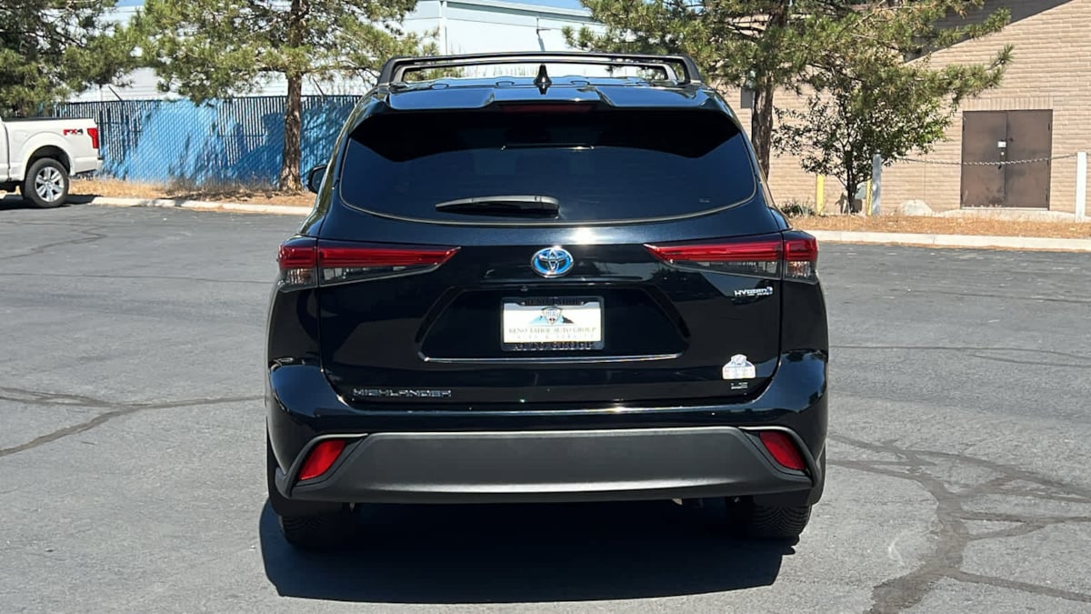 2021 Toyota Highlander Hybrid LE 6