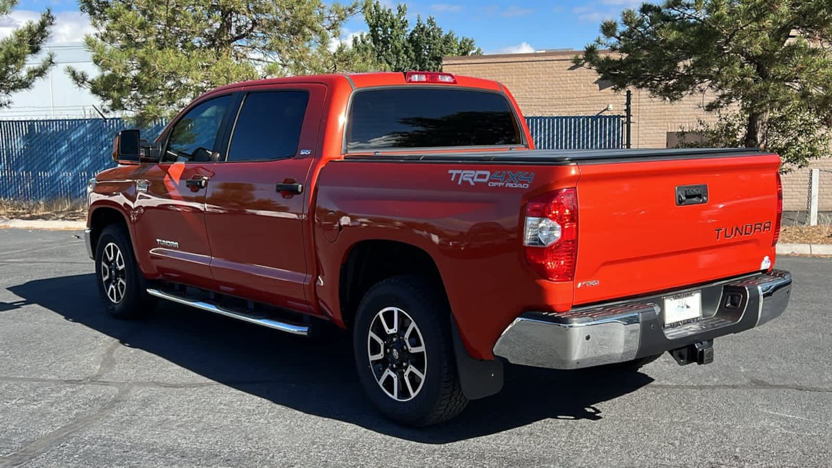 2018 Toyota Tundra 4WD SR5 7