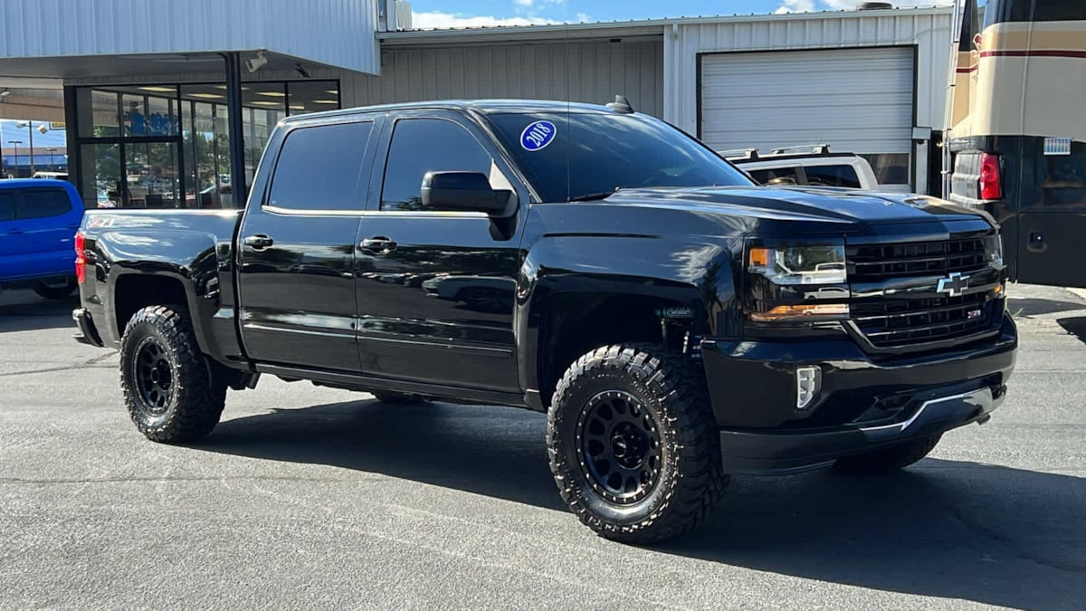 2018 Chevrolet Silverado 1500 LT 3