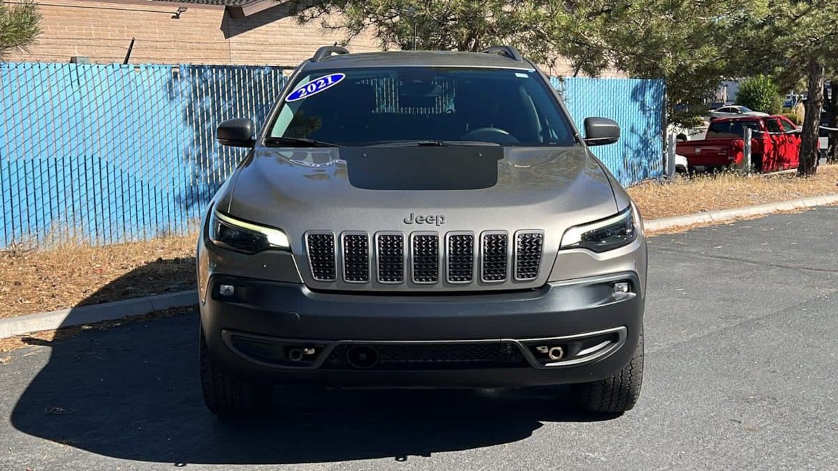 2021 Jeep Cherokee Trailhawk 2