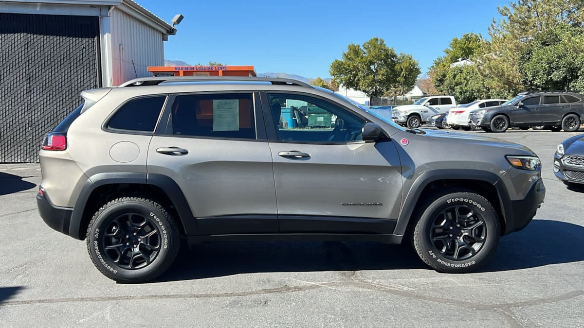 2021 Jeep Cherokee Trailhawk 4