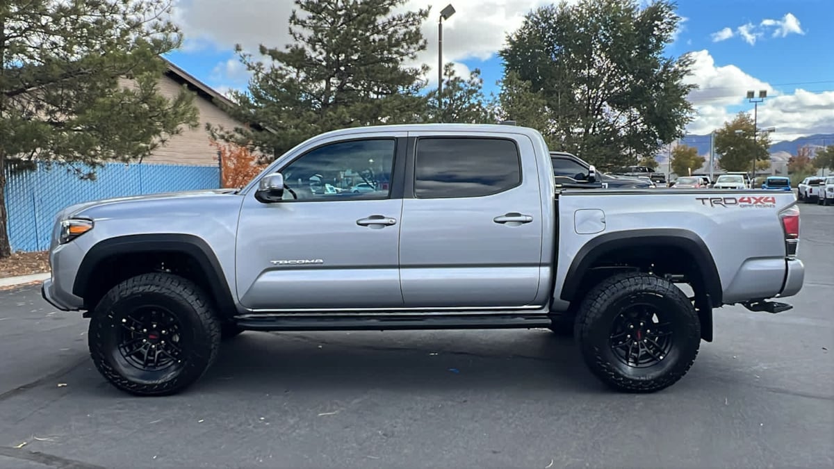 2020 Toyota Tacoma 4WD TRD Off Road 8