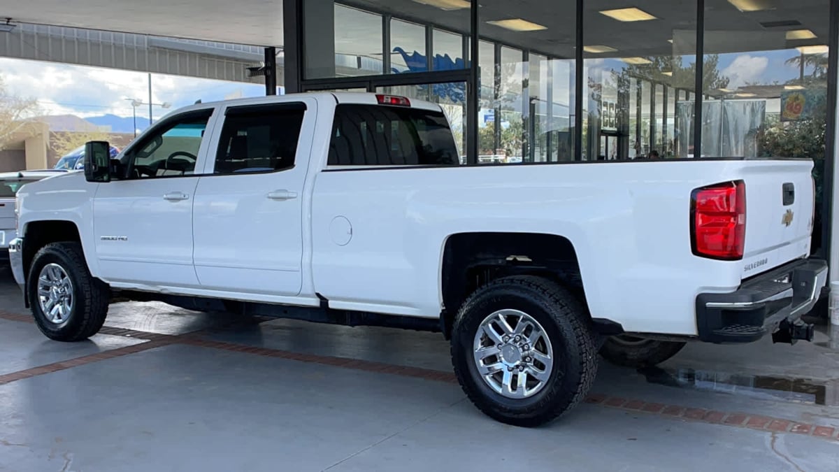 2016 Chevrolet Silverado 3500HD LT 2