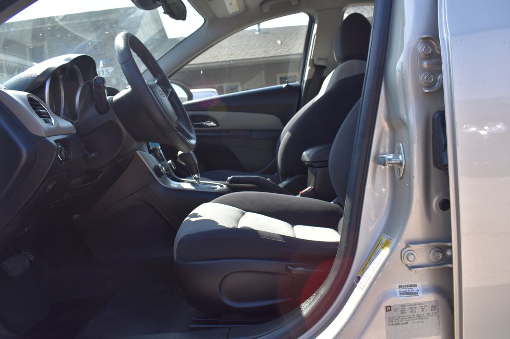 Chevrolet Cruze 2013 Chevrolet Cruze 1G1PA5SH8D7300063