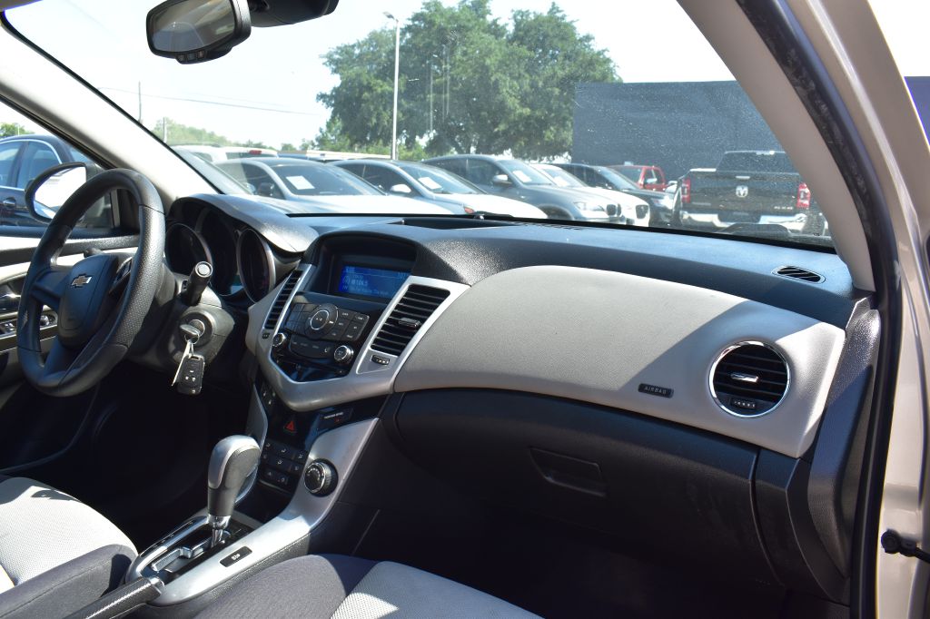 Chevrolet Cruze 2013 Chevrolet Cruze 1G1PA5SH8D7300063