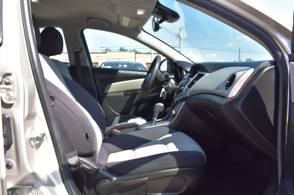 Chevrolet Cruze 2013 Chevrolet Cruze 1G1PA5SH8D7300063