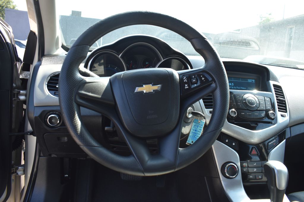 Chevrolet Cruze 2013 Chevrolet Cruze 1G1PA5SH8D7300063
