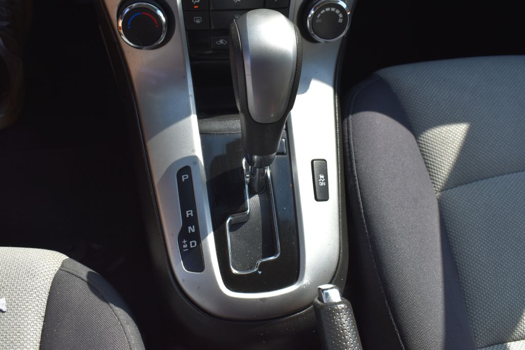 Chevrolet Cruze 2013 Chevrolet Cruze 1G1PA5SH8D7300063