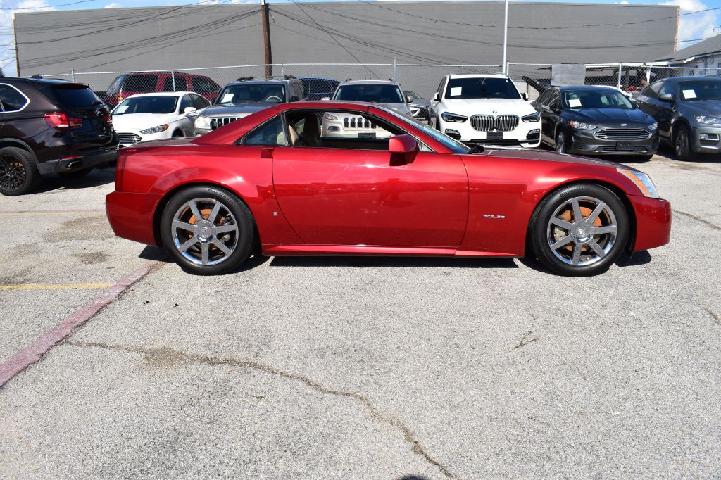 Cadillac XLR 2008 Cadillac XLR 1G6YV36A485600141