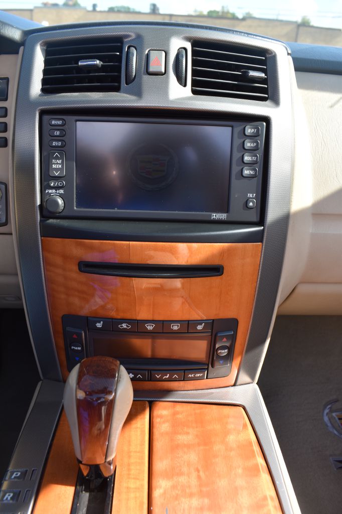 Cadillac XLR 2008 Cadillac XLR 1G6YV36A485600141