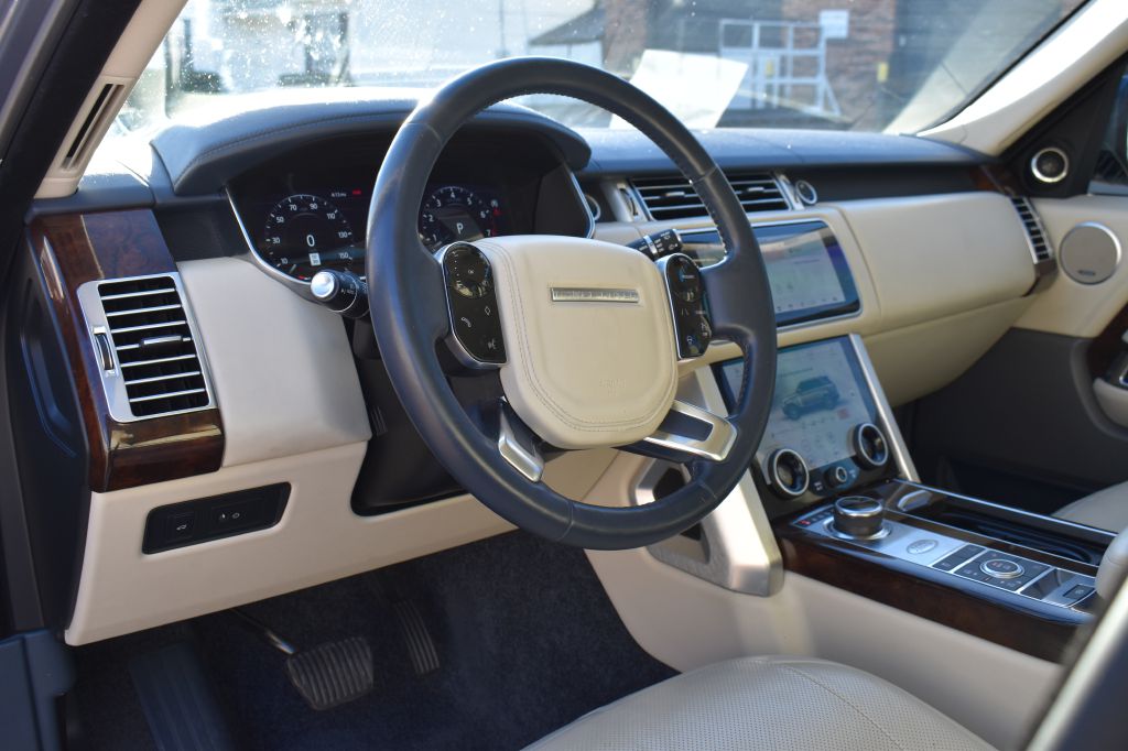 Land Rover Range Rover 2020 Land Rover Range Rover SALGS2RUXLA583324