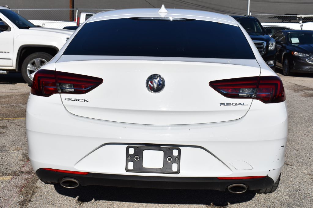 Buick Regal Sportback 2018 Buick Regal Sportback W04GM6SX0J1127594