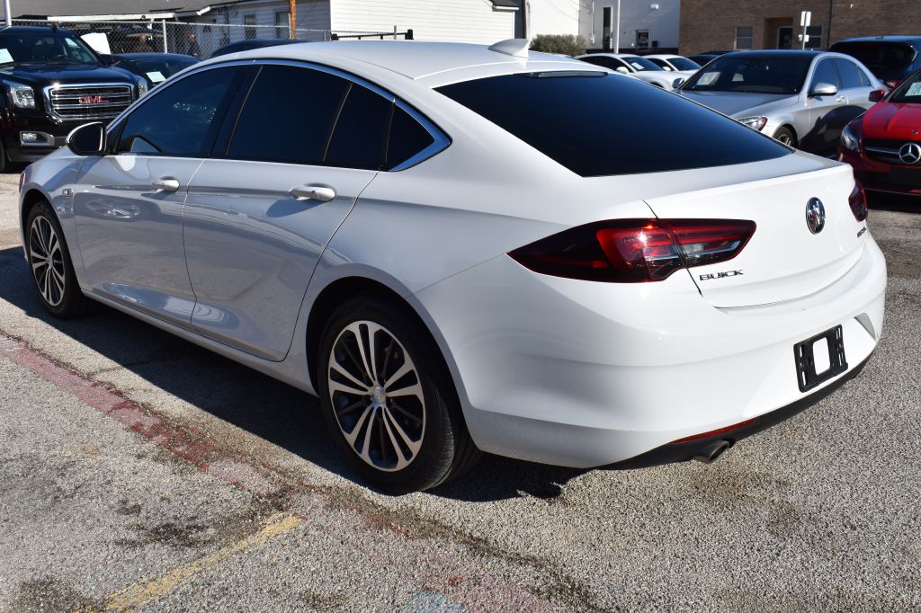 Buick Regal Sportback 2018 Buick Regal Sportback W04GM6SX0J1127594