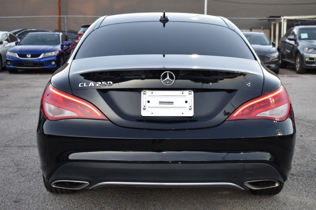 Mercedes-Benz CLA 250 2018 Mercedes-Benz CLA 250 WDDSJ4EB0JN650108