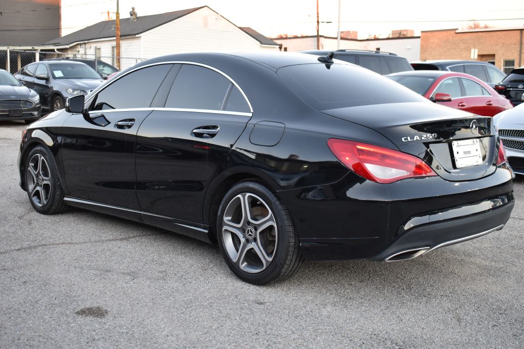 Mercedes-Benz CLA 250 2018 Mercedes-Benz CLA 250 WDDSJ4EB0JN650108