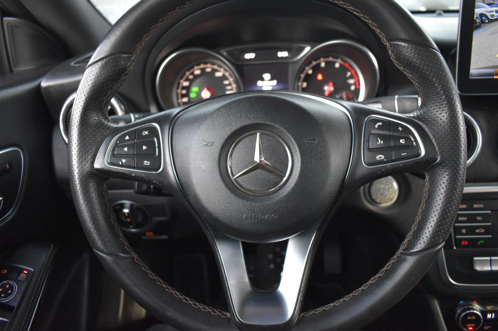 Mercedes-Benz CLA 250 2018 Mercedes-Benz CLA 250 WDDSJ4EB0JN650108