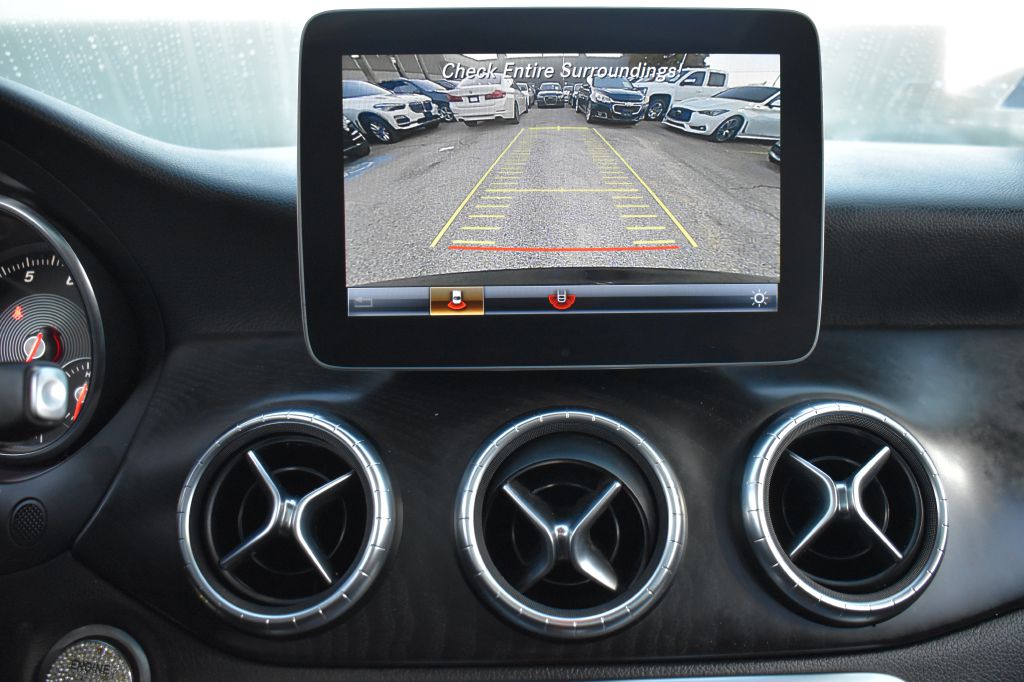 Mercedes-Benz CLA 250 2018 Mercedes-Benz CLA 250 WDDSJ4EB0JN650108