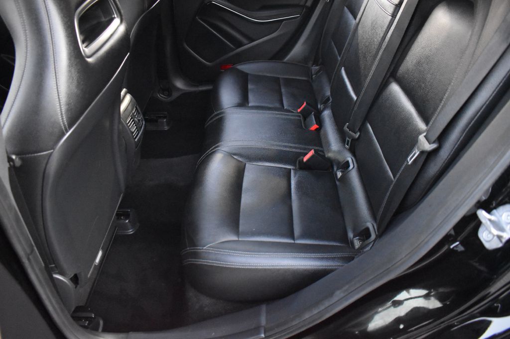 Mercedes-Benz CLA 250 2018 Mercedes-Benz CLA 250 WDDSJ4EB0JN650108