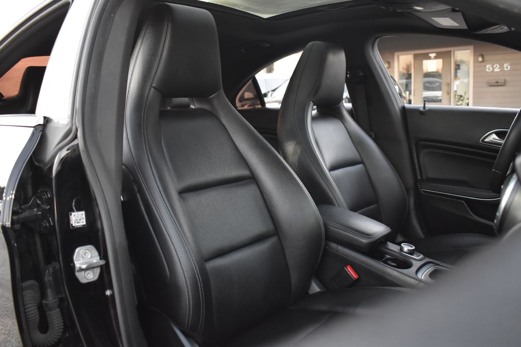Mercedes-Benz CLA 250 2018 Mercedes-Benz CLA 250 WDDSJ4EB0JN650108