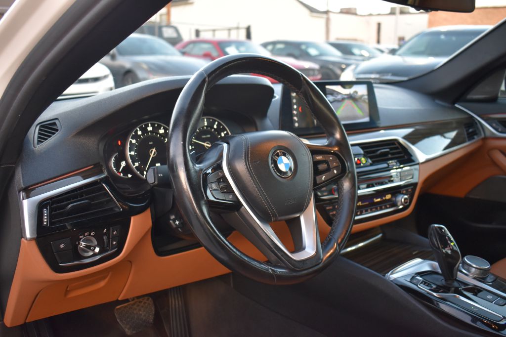 BMW 5 Series 2018 BMW 5 Series WBAJE5C51JWA94530
