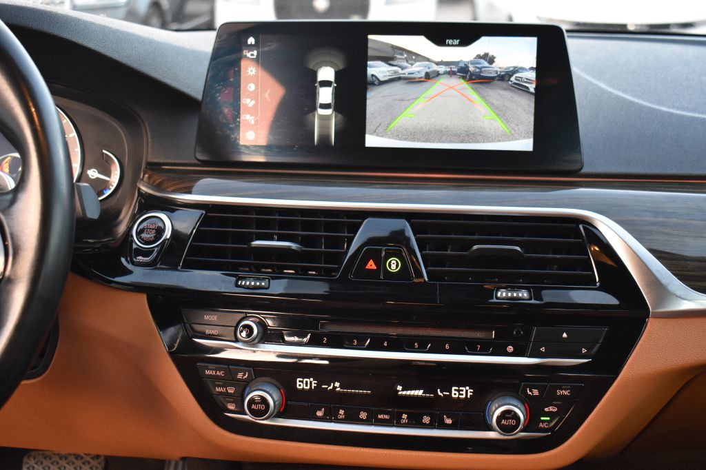 BMW 5 Series 2018 BMW 5 Series WBAJE5C51JWA94530