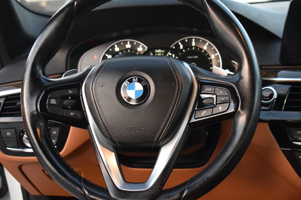 BMW 5 Series 2018 BMW 5 Series WBAJE5C51JWA94530