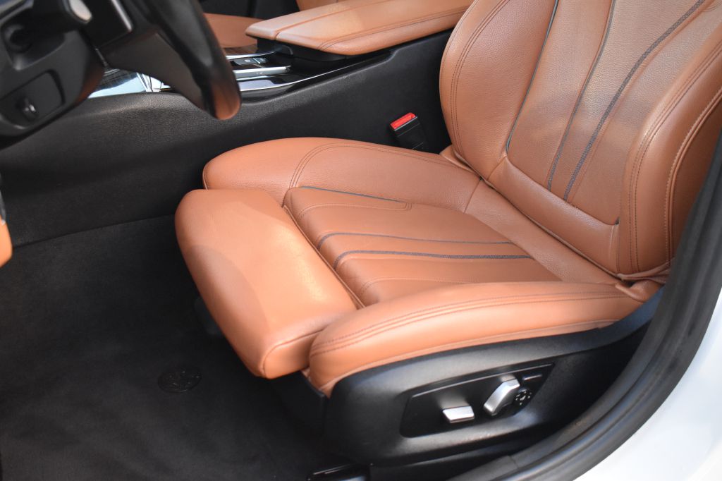 BMW 5 Series 2018 BMW 5 Series WBAJE5C51JWA94530