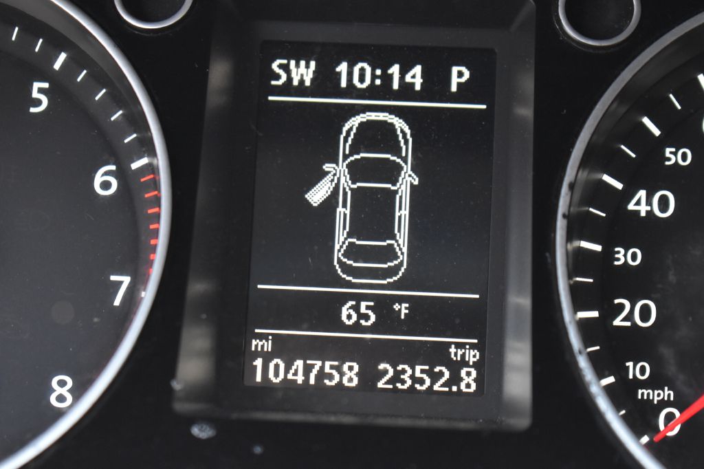 Volkswagen CC 2013 Volkswagen CC WVWBN7AN9DE541716