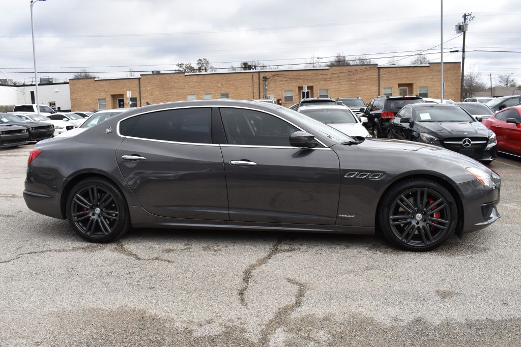 Maserati Quattroporte 2017 Maserati Quattroporte ZAM56RRS1H1231715